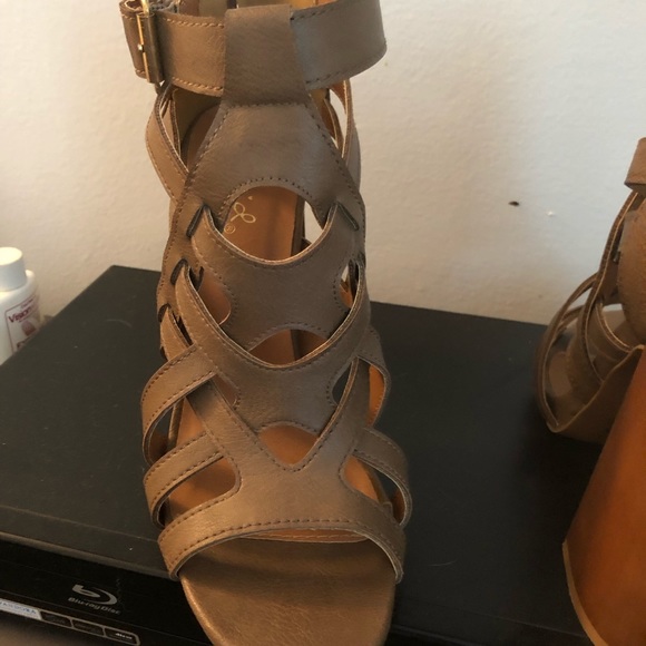 Open toe heels - Picture 4 of 4